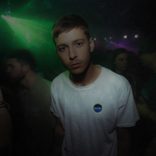 'Minimalist Master' Tee - DUNK